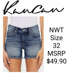 NWT KanCan Mid Rise Released Frayed Hem 4in Short Size 32